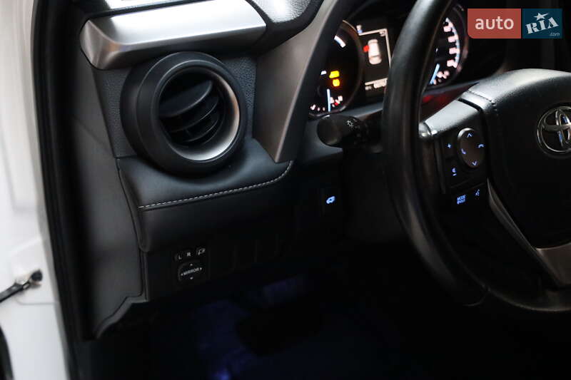 Внедорожник / Кроссовер Toyota RAV4 2017 в Луцке фото 15 Внедорожник / Кроссовер Toyota RAV4 2017 в Луцке