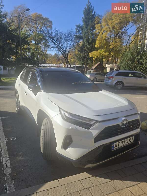 Внедорожник / Кроссовер Toyota RAV4 2025 в Коломые фото Внедорожник / Кроссовер Toyota RAV4 2025 в Коломые