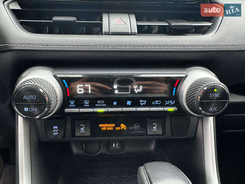 Внедорожник / Кроссовер Toyota RAV4 2019 в Киеве фото 24 Внедорожник / Кроссовер Toyota RAV4 2019 в Киеве