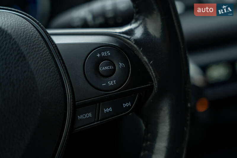 Внедорожник / Кроссовер Toyota RAV4 2019 в Черновцах