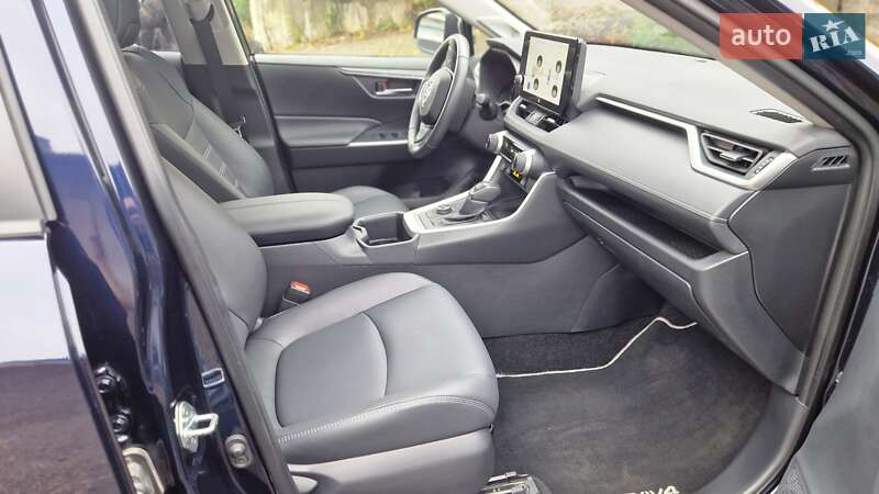Внедорожник / Кроссовер Toyota RAV4 2023 в Киеве фото 23 Внедорожник / Кроссовер Toyota RAV4 2023 в Киеве