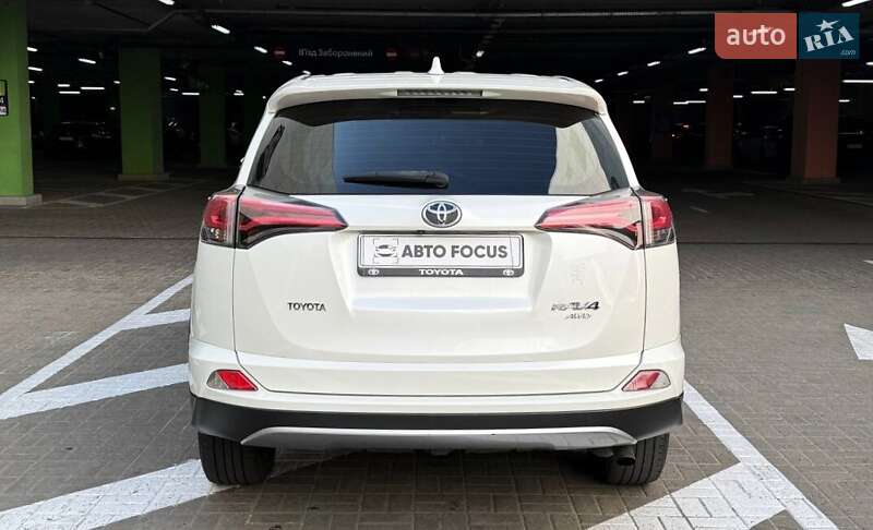 Внедорожник / Кроссовер Toyota RAV4 2017 в Киеве фото 6 Внедорожник / Кроссовер Toyota RAV4 2017 в Киеве