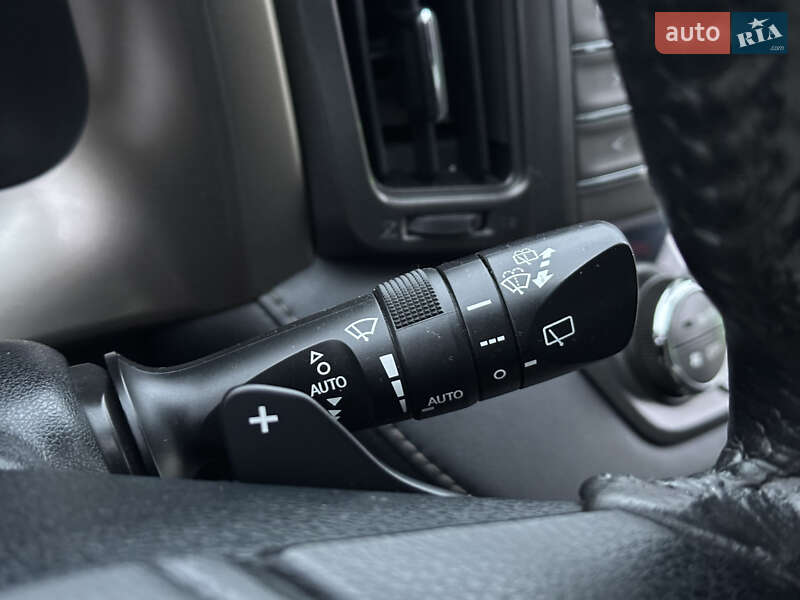 Позашляховик / Кросовер Toyota RAV4 2015 в Одесі