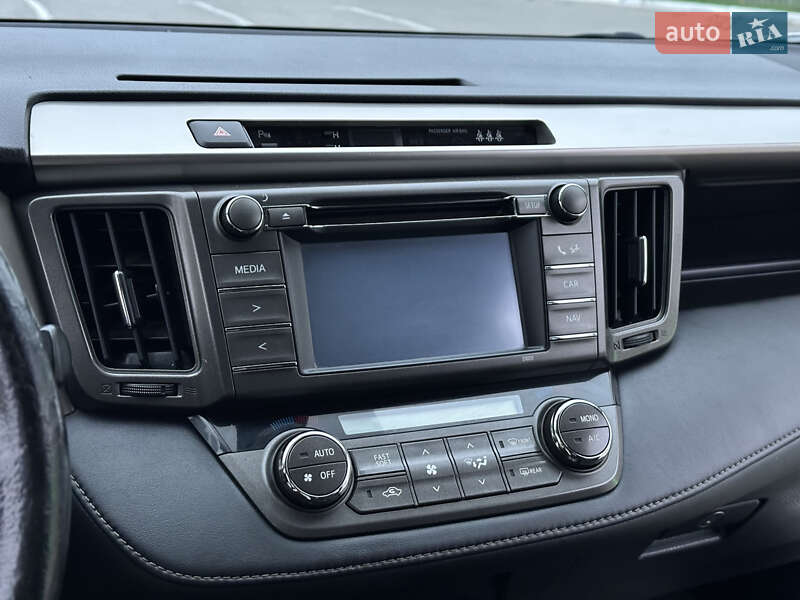 Позашляховик / Кросовер Toyota RAV4 2015 в Одесі
