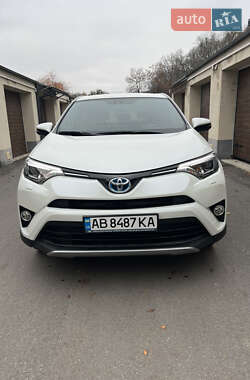 Позашляховик / Кросовер Toyota RAV4 2017 в Вінниці