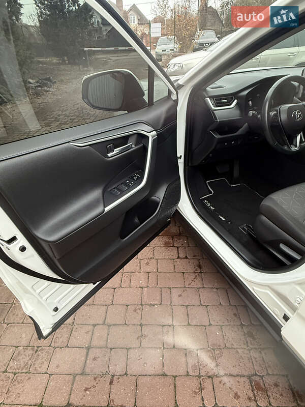 Позашляховик / Кросовер Toyota RAV4 2019 в Боярці
