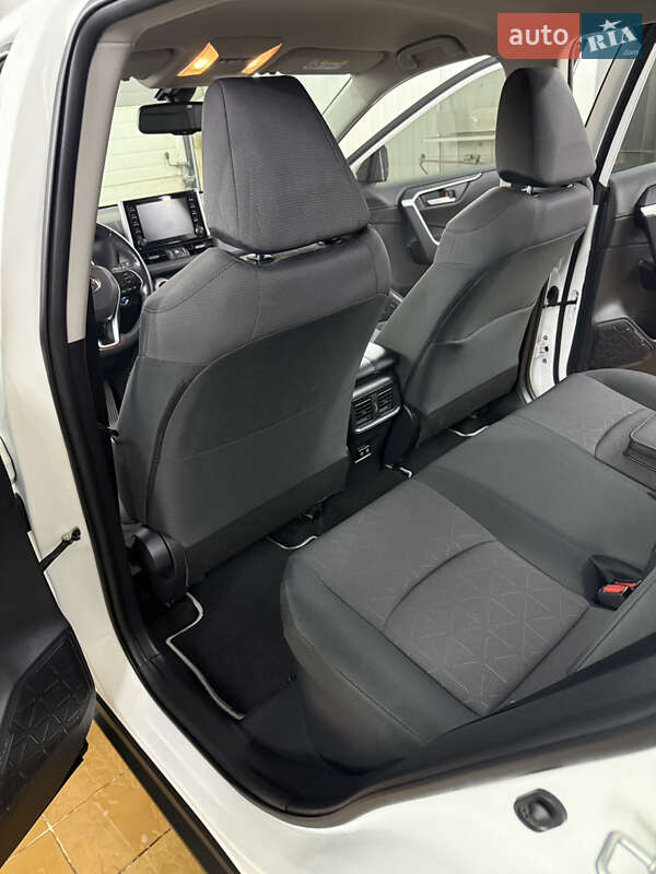 Позашляховик / Кросовер Toyota RAV4 2019 в Боярці