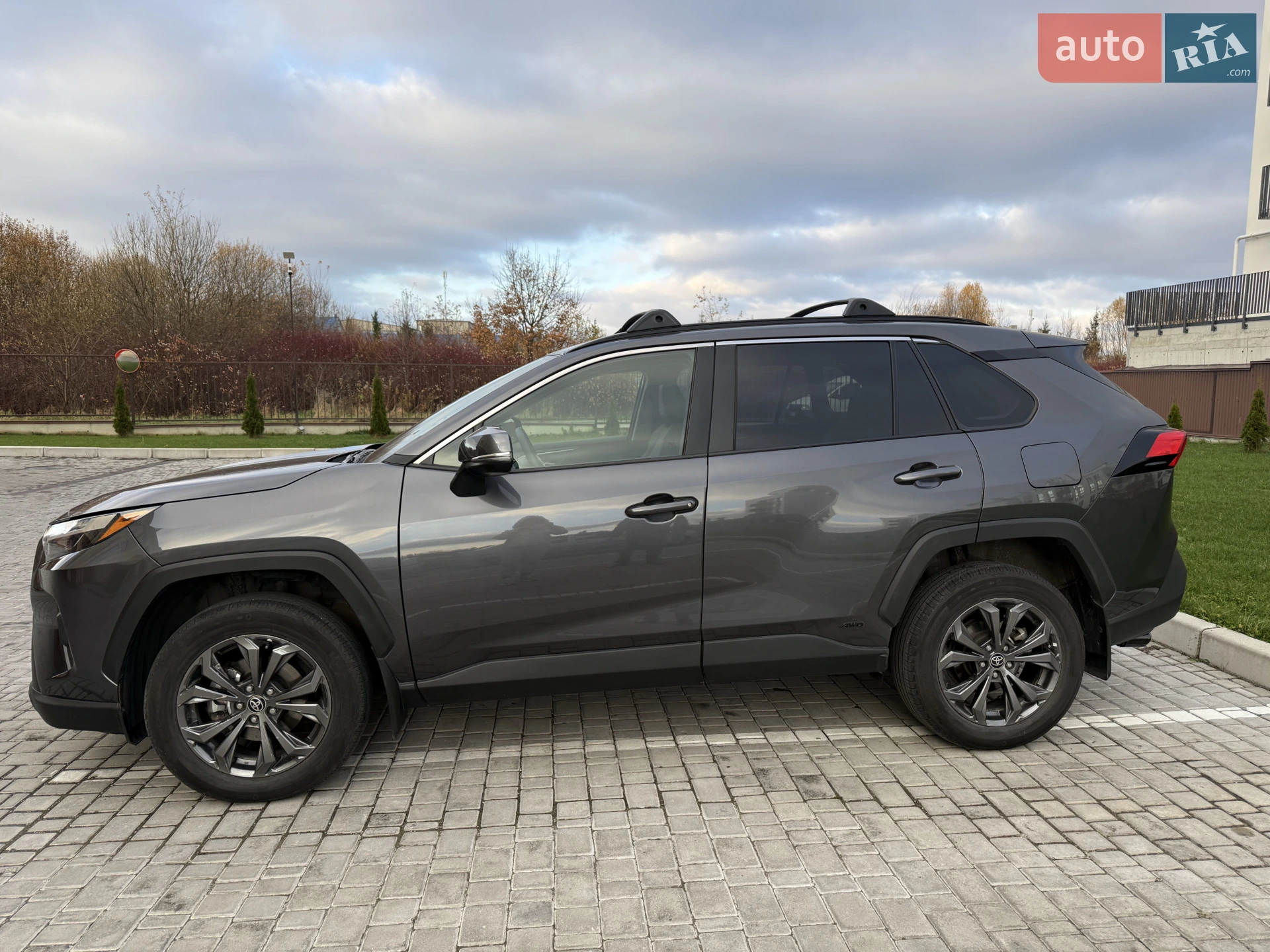 2023 Toyota RAV 4 - мініатюра 3