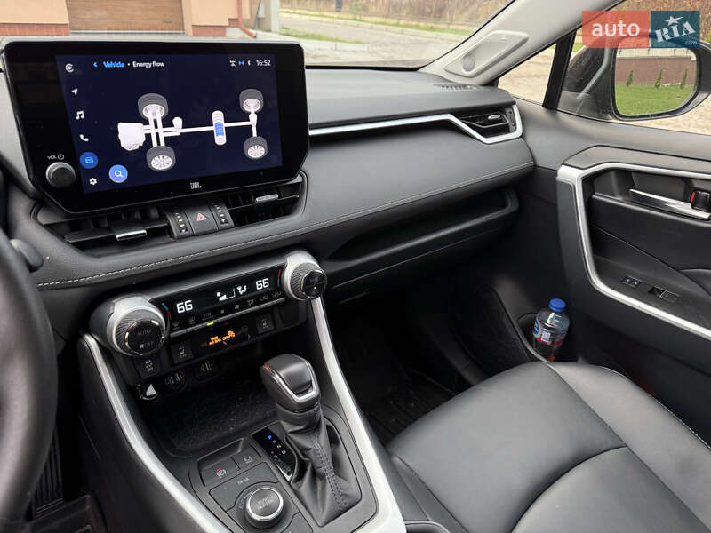 Позашляховик / Кросовер Toyota RAV4 2023 в Львові фото 15 Позашляховик / Кросовер Toyota RAV4 2023 в Львові