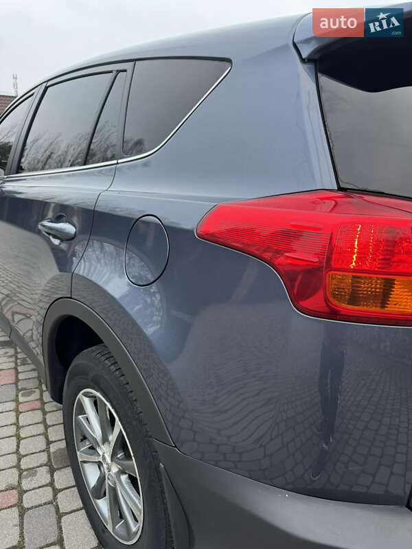 Внедорожник / Кроссовер Toyota RAV4 2013 в Любомле