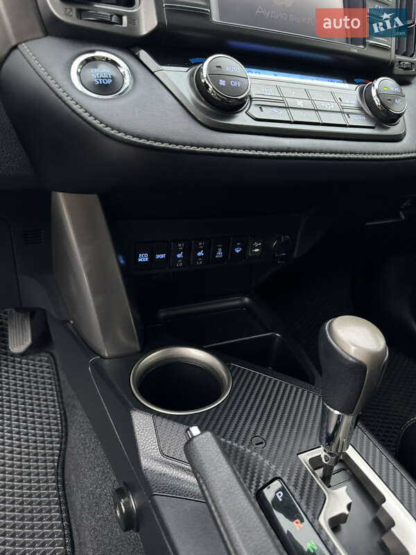 Внедорожник / Кроссовер Toyota RAV4 2013 в Любомле