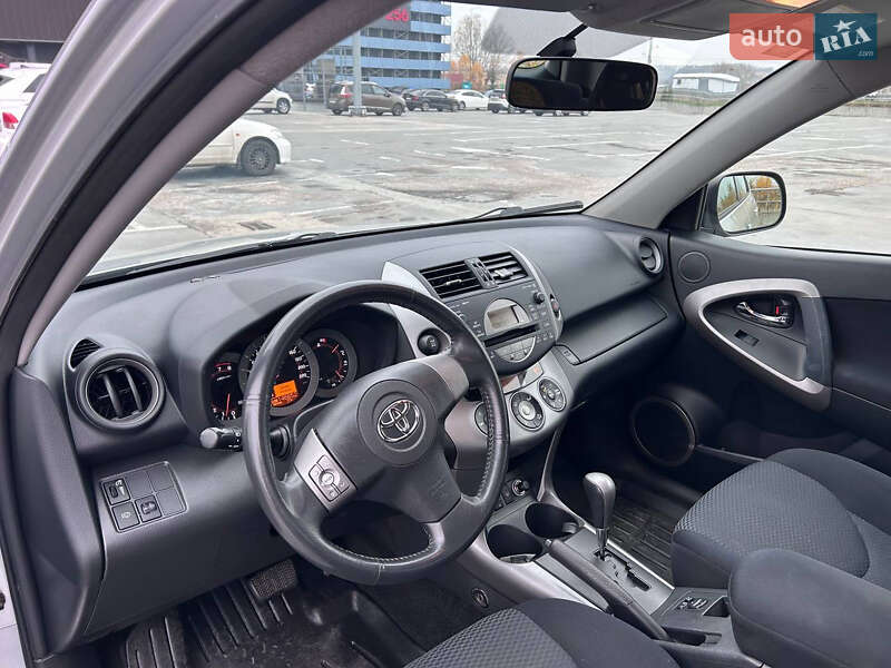 Внедорожник / Кроссовер Toyota RAV4 2006 в Киеве фото 26 Внедорожник / Кроссовер Toyota RAV4 2006 в Киеве
