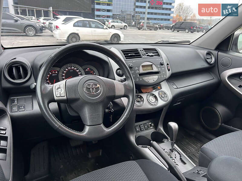 Внедорожник / Кроссовер Toyota RAV4 2006 в Киеве фото 38 Внедорожник / Кроссовер Toyota RAV4 2006 в Киеве