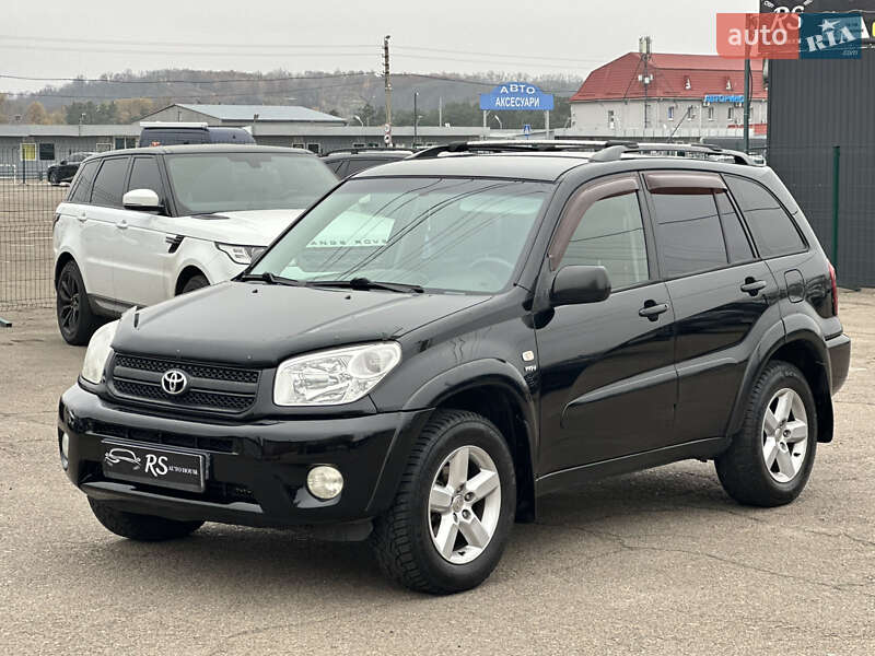 Внедорожник / Кроссовер Toyota RAV4 2005 в Киеве