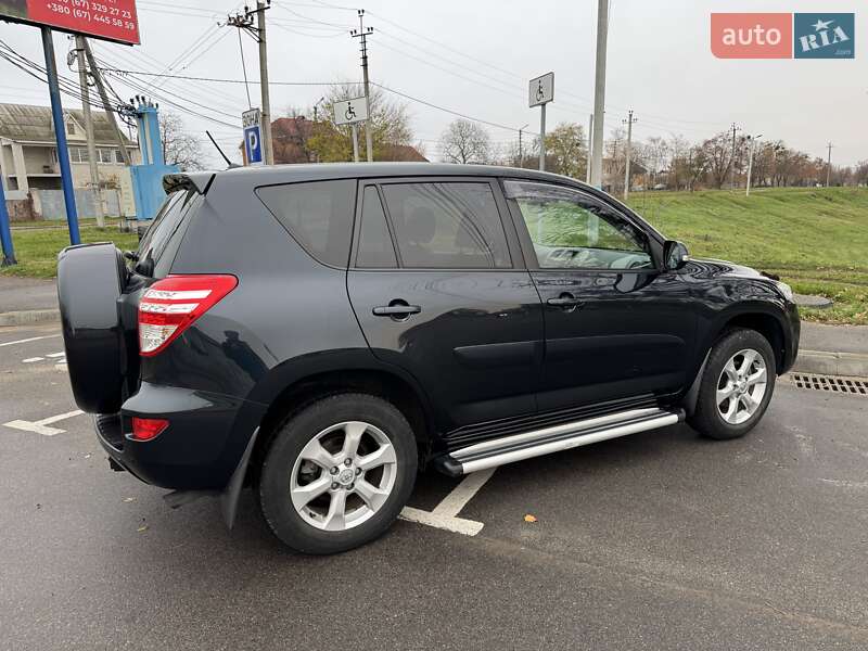 Внедорожник / Кроссовер Toyota RAV4 2011 в Борисполе фото 3 Внедорожник / Кроссовер Toyota RAV4 2011 в Борисполе