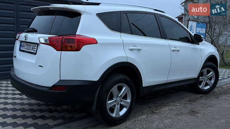 Позашляховик / Кросовер Toyota RAV4 2013 в Одесі
