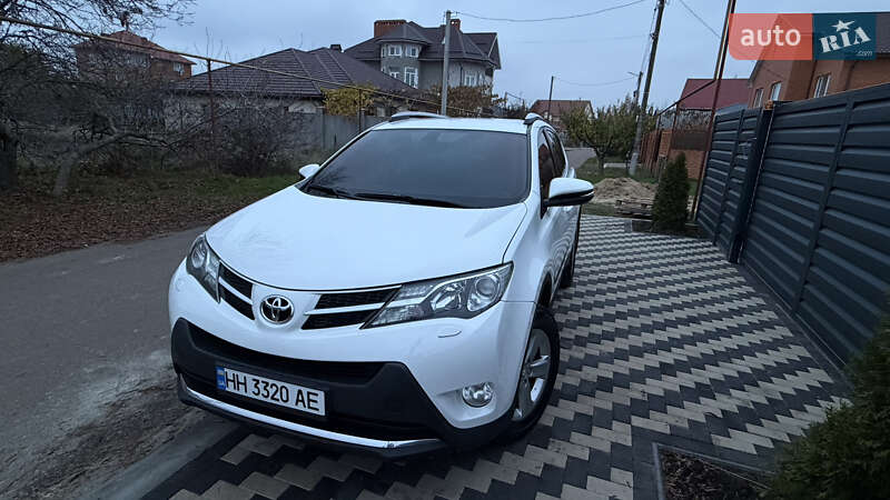 Позашляховик / Кросовер Toyota RAV4 2013 в Одесі