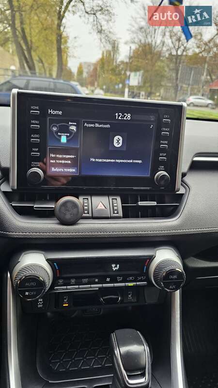 Позашляховик / Кросовер Toyota RAV4 2019 в Одесі фото 22 Позашляховик / Кросовер Toyota RAV4 2019 в Одесі