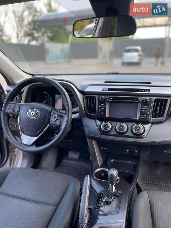 Внедорожник / Кроссовер Toyota RAV4 2018 в Бережанах