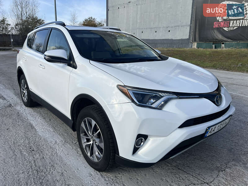 Внедорожник / Кроссовер Toyota RAV4 2018 в Киеве фото 14 Внедорожник / Кроссовер Toyota RAV4 2018 в Киеве