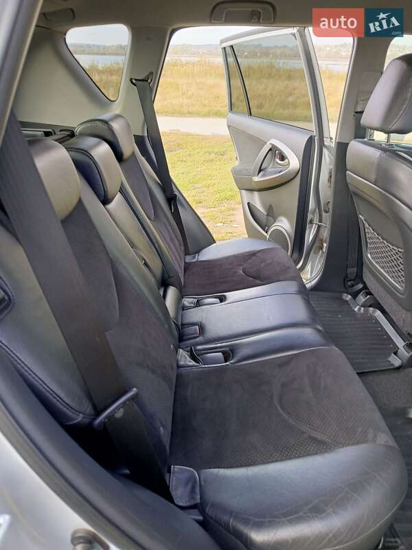 Внедорожник / Кроссовер Toyota RAV4 2010 в Деражне фото 14 Внедорожник / Кроссовер Toyota RAV4 2010 в Деражне