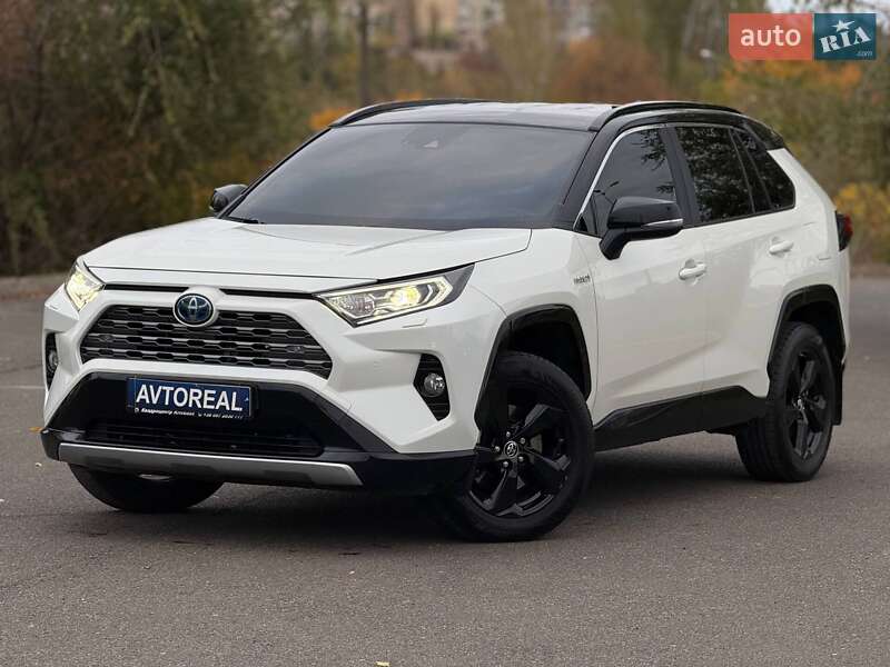 Позашляховик / Кросовер Toyota RAV4 2019 в Кривому Розі