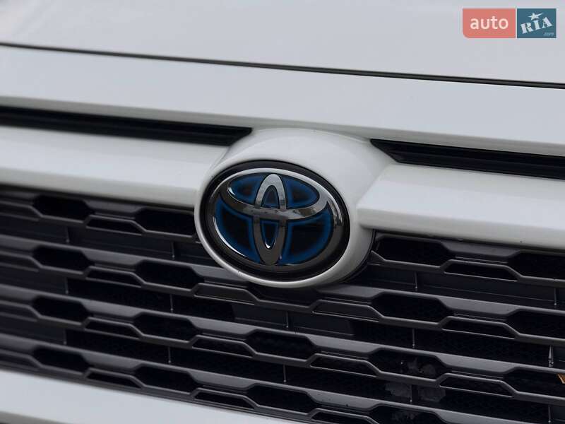 Позашляховик / Кросовер Toyota RAV4 2019 в Кривому Розі