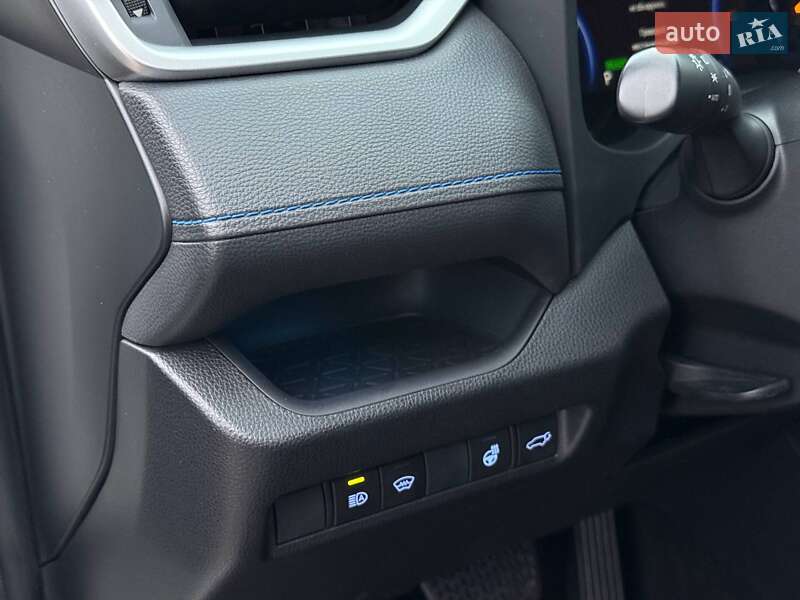 Позашляховик / Кросовер Toyota RAV4 2019 в Кривому Розі