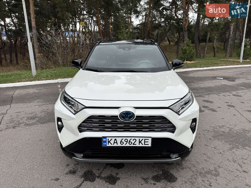 Внедорожник / Кроссовер Toyota RAV4 2018 в Киеве фото 25 Внедорожник / Кроссовер Toyota RAV4 2018 в Киеве