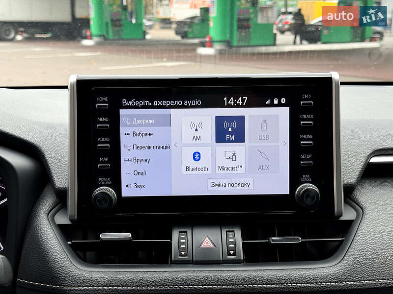 Внедорожник / Кроссовер Toyota RAV4 2019 в Киеве фото 29 Внедорожник / Кроссовер Toyota RAV4 2019 в Киеве