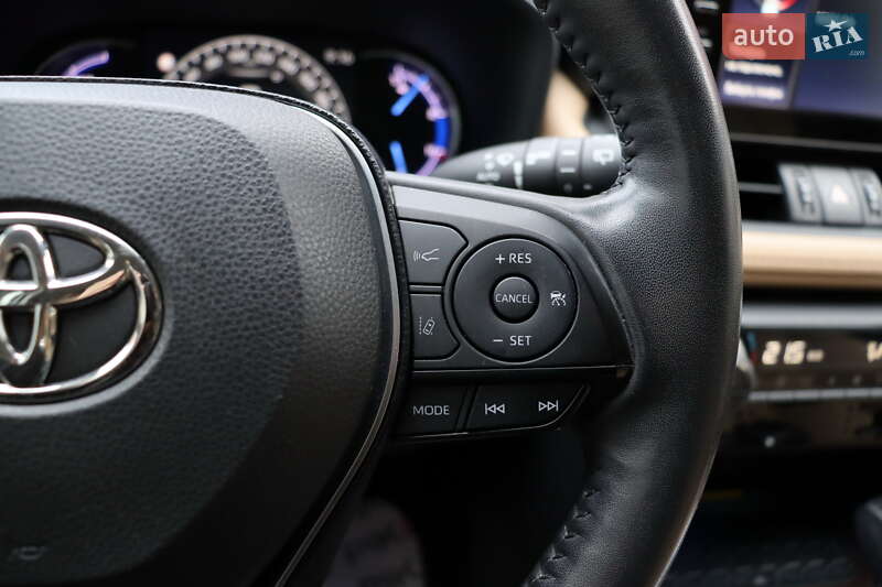 Позашляховик / Кросовер Toyota RAV4 2020 в Львові фото 22 Позашляховик / Кросовер Toyota RAV4 2020 в Львові