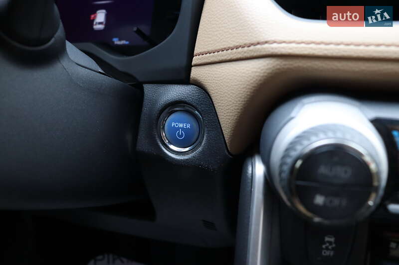 Позашляховик / Кросовер Toyota RAV4 2020 в Львові фото 25 Позашляховик / Кросовер Toyota RAV4 2020 в Львові