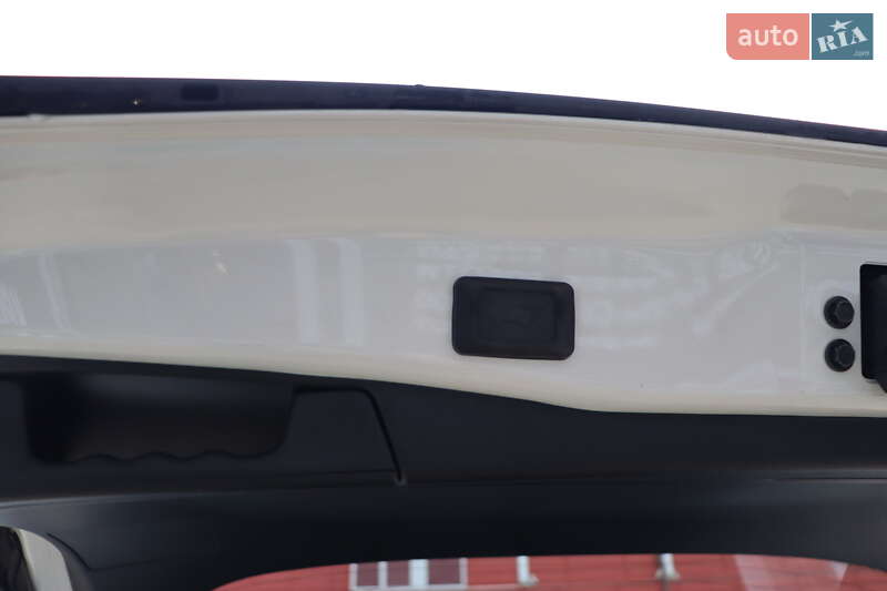 Позашляховик / Кросовер Toyota RAV4 2020 в Львові фото 41 Позашляховик / Кросовер Toyota RAV4 2020 в Львові