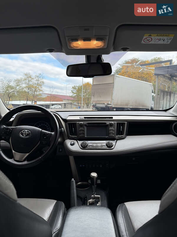 Позашляховик / Кросовер Toyota RAV4 2013 в Тернополі фото 25 Позашляховик / Кросовер Toyota RAV4 2013 в Тернополі