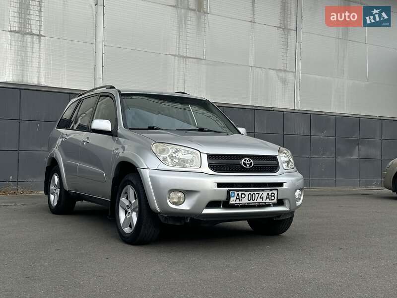 Позашляховик / Кросовер Toyota RAV4 2004 в Одесі