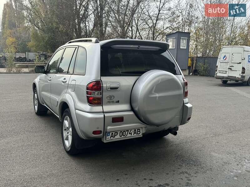 Позашляховик / Кросовер Toyota RAV4 2004 в Одесі