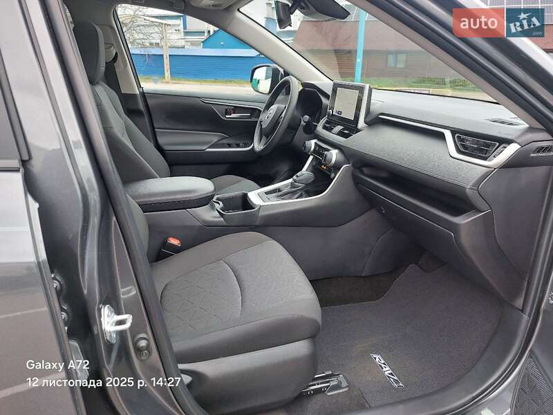 Внедорожник / Кроссовер Toyota RAV4 2023 в Киеве фото 13 Внедорожник / Кроссовер Toyota RAV4 2023 в Киеве
