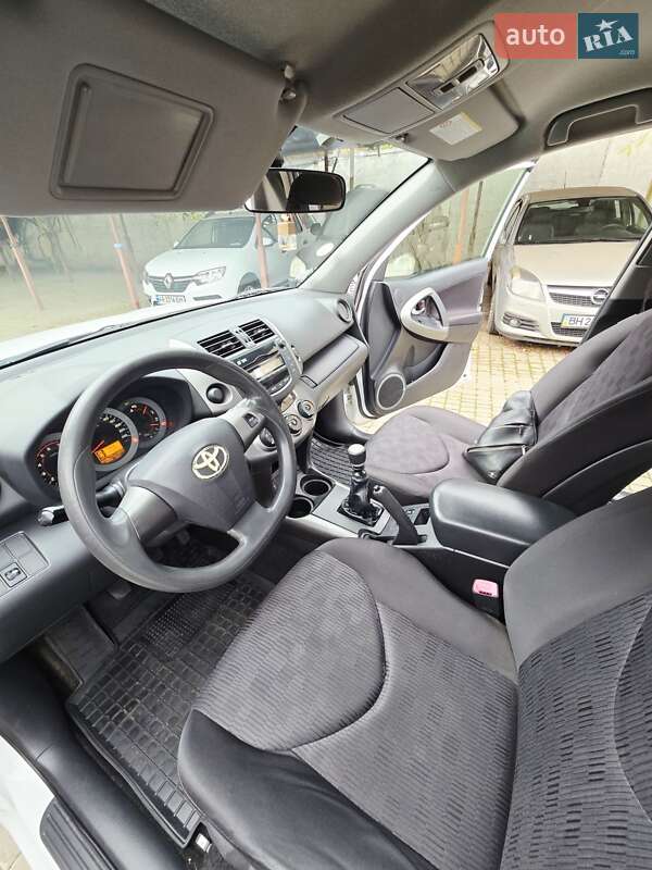 Внедорожник / Кроссовер Toyota RAV4 2010 в Одессе фото 26 Внедорожник / Кроссовер Toyota RAV4 2010 в Одессе