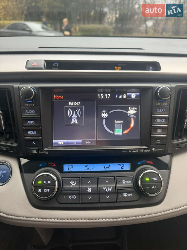 Внедорожник / Кроссовер Toyota RAV4 2016 в Львове