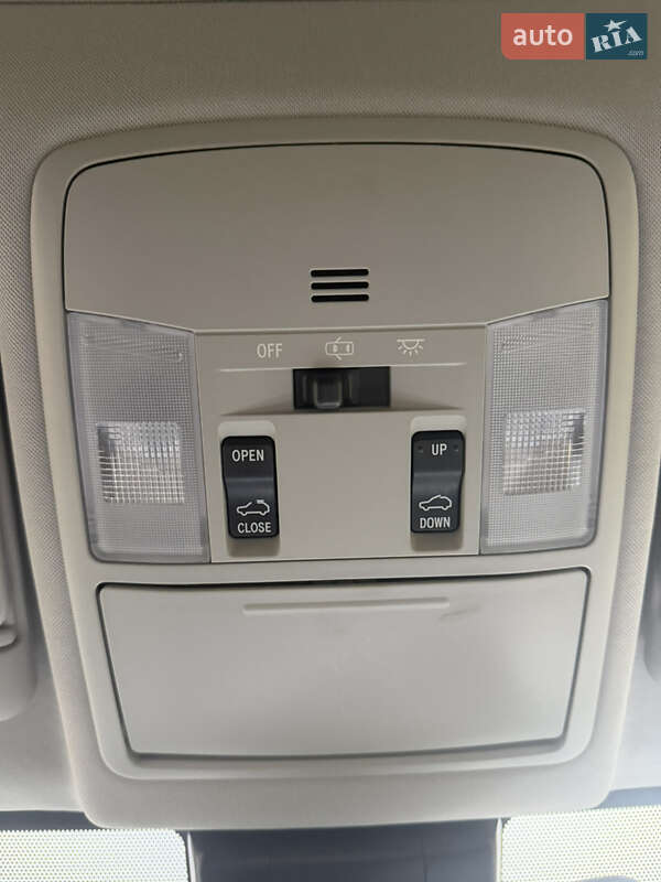 Внедорожник / Кроссовер Toyota RAV4 2016 в Львове