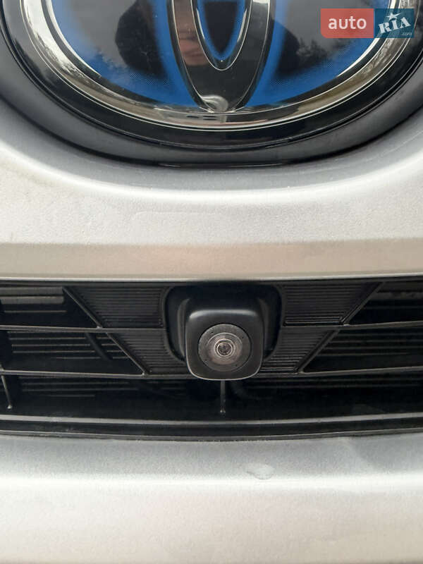 Внедорожник / Кроссовер Toyota RAV4 2016 в Львове