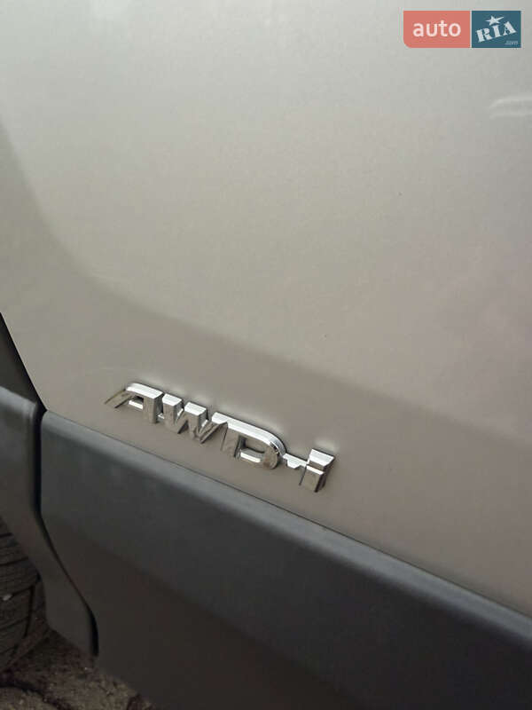 Внедорожник / Кроссовер Toyota RAV4 2016 в Львове