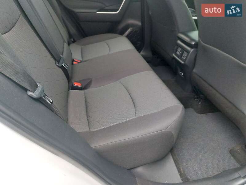 Внедорожник / Кроссовер Toyota RAV4 2024 в Киеве фото 21 Внедорожник / Кроссовер Toyota RAV4 2024 в Киеве