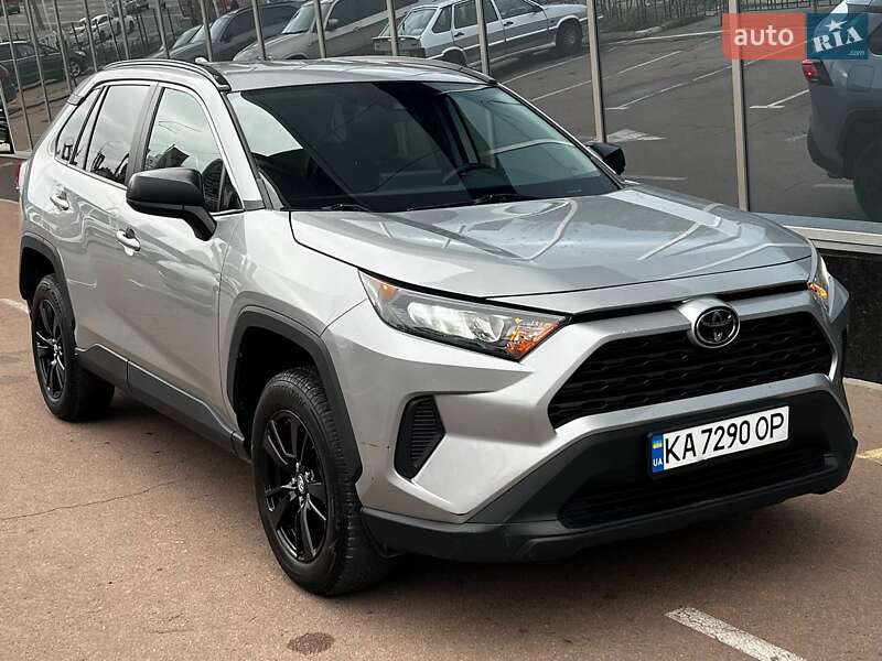 Toyota RAV4 2021