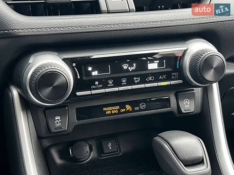 Внедорожник / Кроссовер Toyota RAV4 2021 в Киеве фото 21 Внедорожник / Кроссовер Toyota RAV4 2021 в Киеве