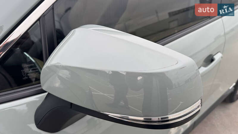 Внедорожник / Кроссовер Toyota RAV4 2022 в Киеве