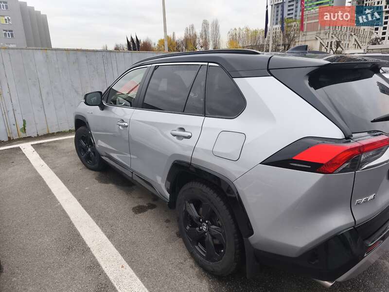 Внедорожник / Кроссовер Toyota RAV4 2019 в Киеве фото 3 Внедорожник / Кроссовер Toyota RAV4 2019 в Киеве