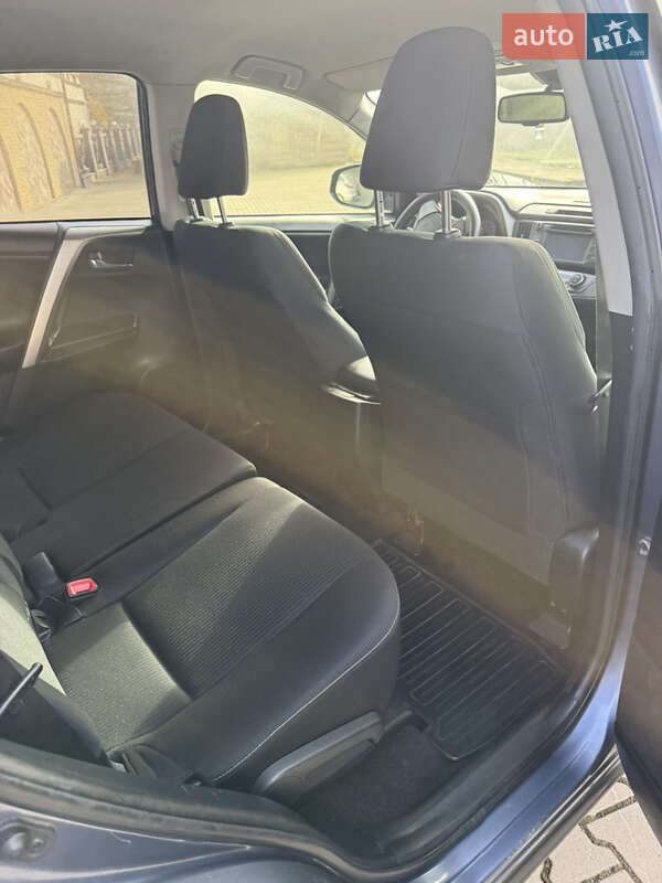 Внедорожник / Кроссовер Toyota RAV4 2014 в Ивано-Франковске фото 11 Внедорожник / Кроссовер Toyota RAV4 2014 в Ивано-Франковске