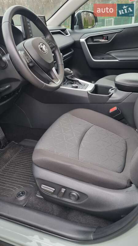 Внедорожник / Кроссовер Toyota RAV4 2022 в Харькове фото 12 Внедорожник / Кроссовер Toyota RAV4 2022 в Харькове