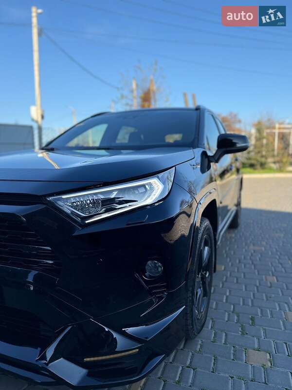 Позашляховик / Кросовер Toyota RAV4 2020 в Одесі